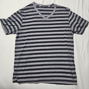 Broken English Striped V-Neck Shirt L